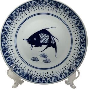 Chinese Asian Blue & White Koi Fish Carp Ceramic Plate Geometric Zigzag Rim 10.5